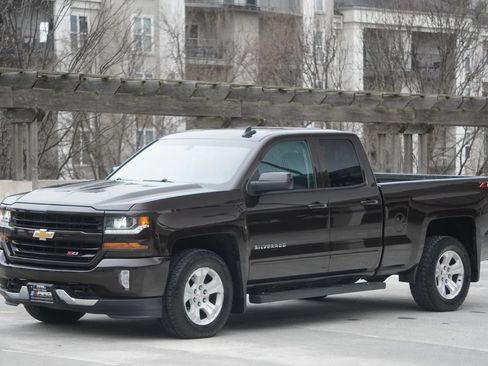 Used 2018 Chevrolet Silverado 1500 LT w/ All Star Edition AWD/4WD image 10