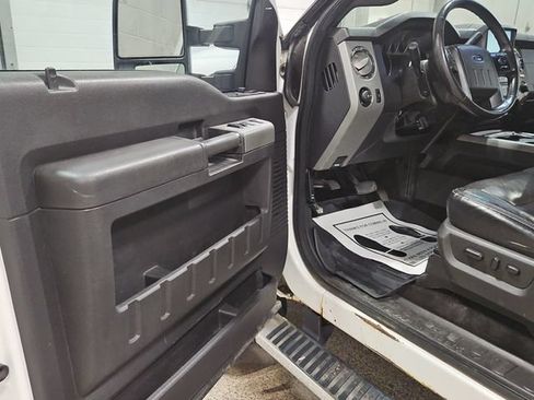 Used 2016 Ford F350 Lariat AWD/4WD image 11