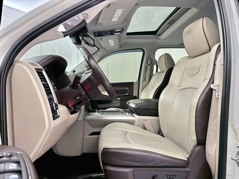 Used 2018 RAM 2500 Longhorn w/ Longhorn Southfork Package image 19