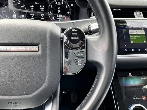 Used 2020 Land Rover Range Rover Evoque SE image 12