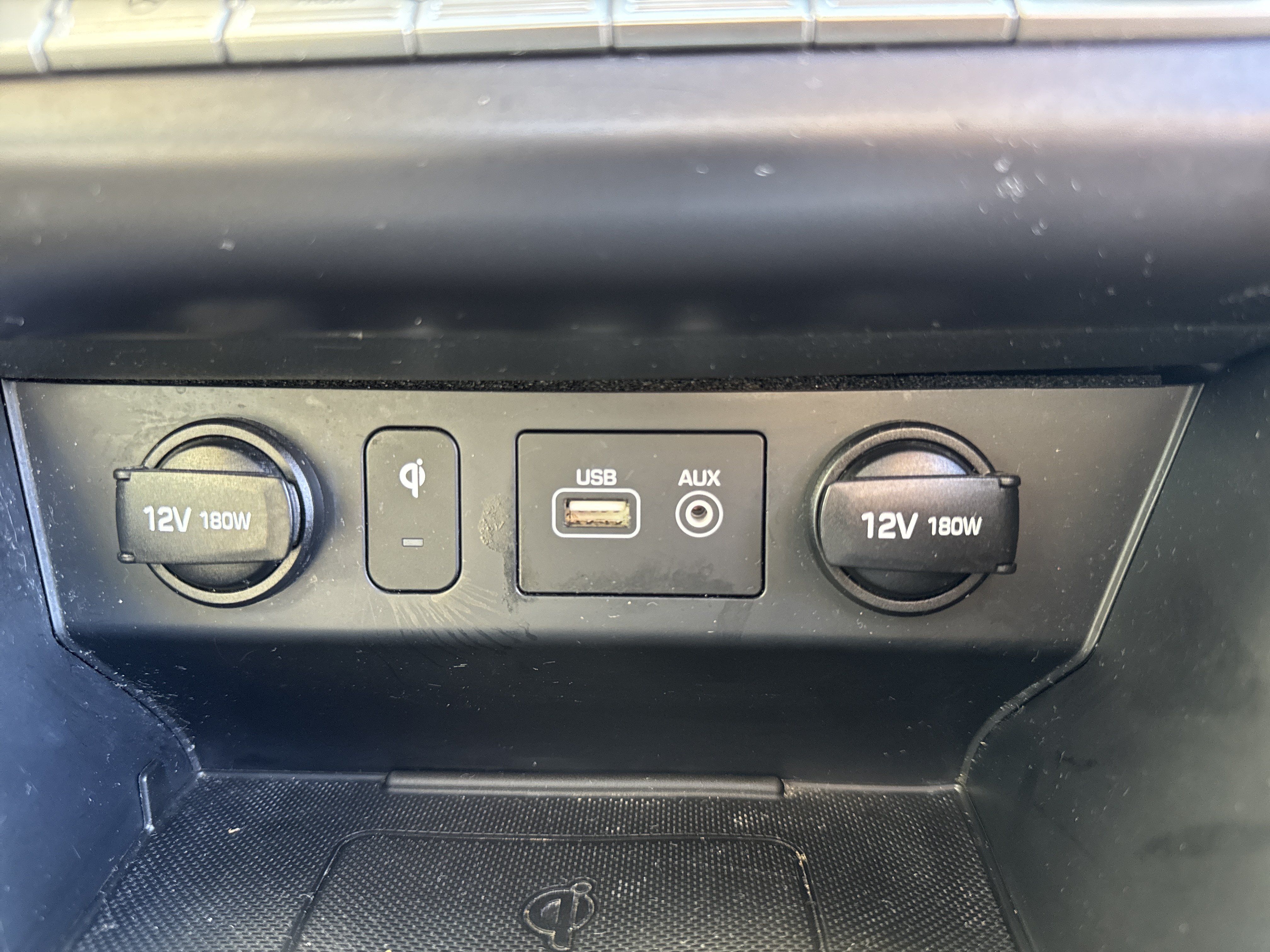 Used 2019 Hyundai Sonata Sport w/ Tech Package 03 FWD image 18