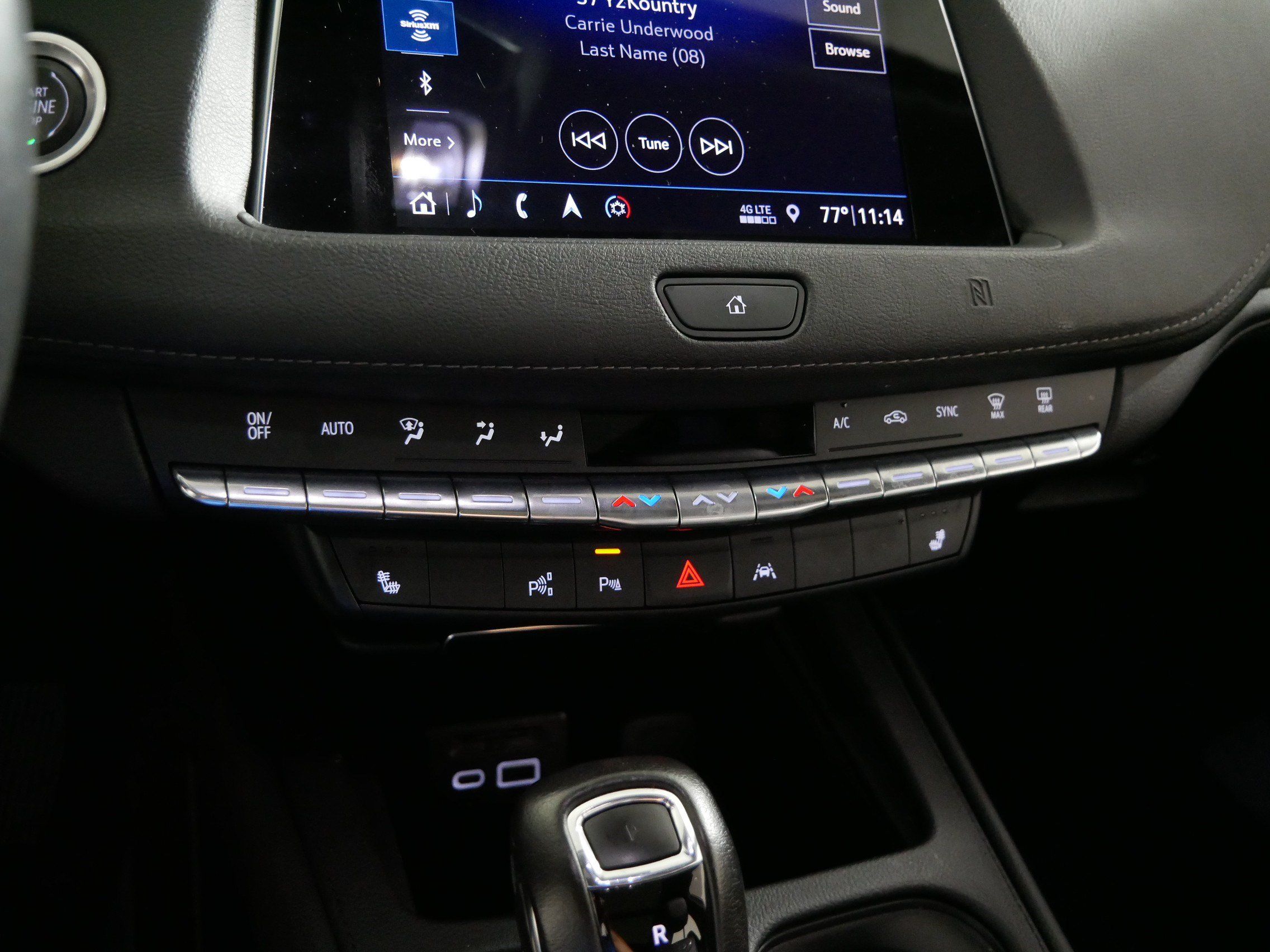 Certified 2019 Cadillac XT4 Premium Luxury w/ Technology Package AWD/4WD image 23
