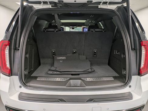 Used 2021 GMC Yukon Denali w/ Denali Ultimate Package image 23