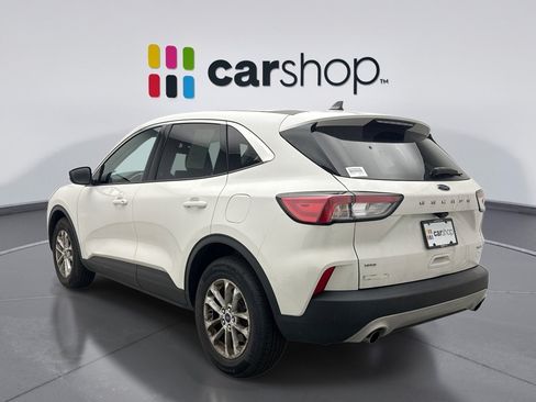 Used 2020 Ford Escape SE AWD/4WD image 3