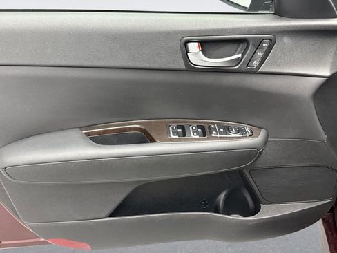 Used 2017 Kia Optima EX image 9