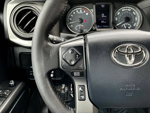 Used 2017 Toyota Tacoma TRD Off-Road w/ Tow Package (A/T) AWD/4WD image 14