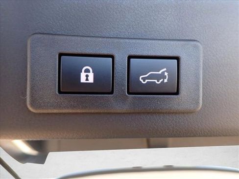 New 2026 Subaru Ascent Touring image 9