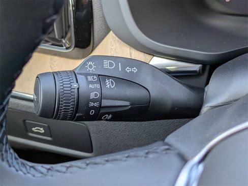 New 2026 Volvo XC60 B5 Plus w/ Protection Package Premier image 35