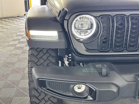 Certified 2025 Jeep Wrangler Unlimited Sport AWD/4WD image 41