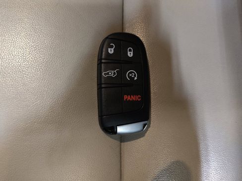 Used 2018 Jeep Grand Cherokee Limited RWD image 32
