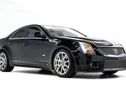 Used 2010 Cadillac CTS V image 5