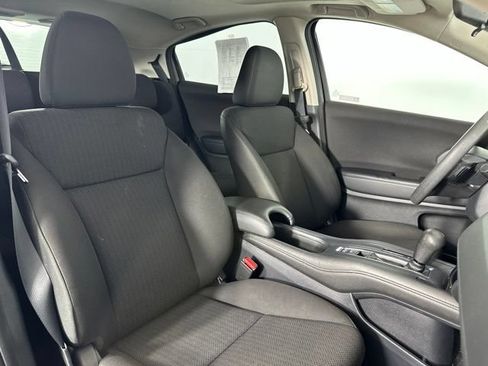Used 2018 Honda HR-V EX image 26