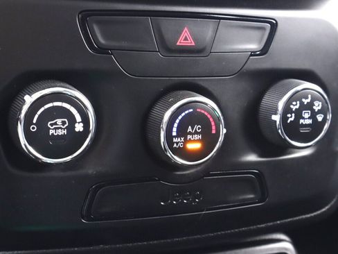 Used 2018 Jeep Renegade Sport w/ Power & Air Group AWD/4WD image 20