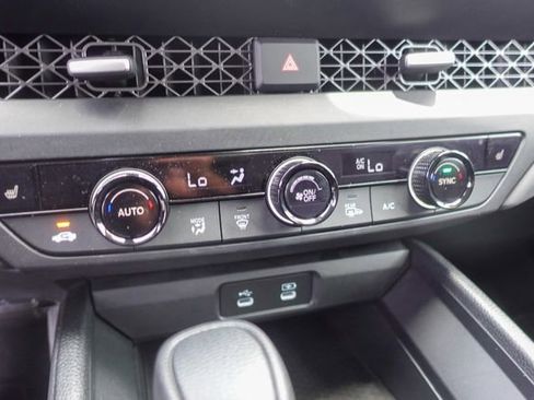Used 2023 Honda Accord EX image 18