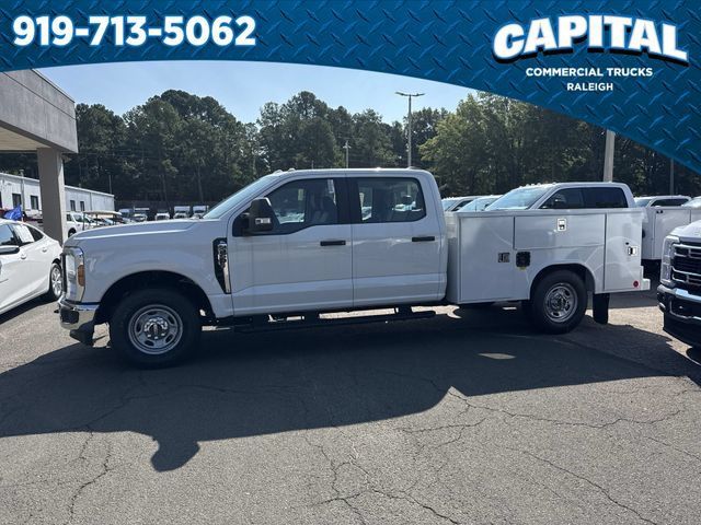 New 2026 Ford F250 XL w/ XL Chrome Package RWD image 7