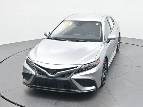 Used 2022 Toyota Camry SE FWD image 25