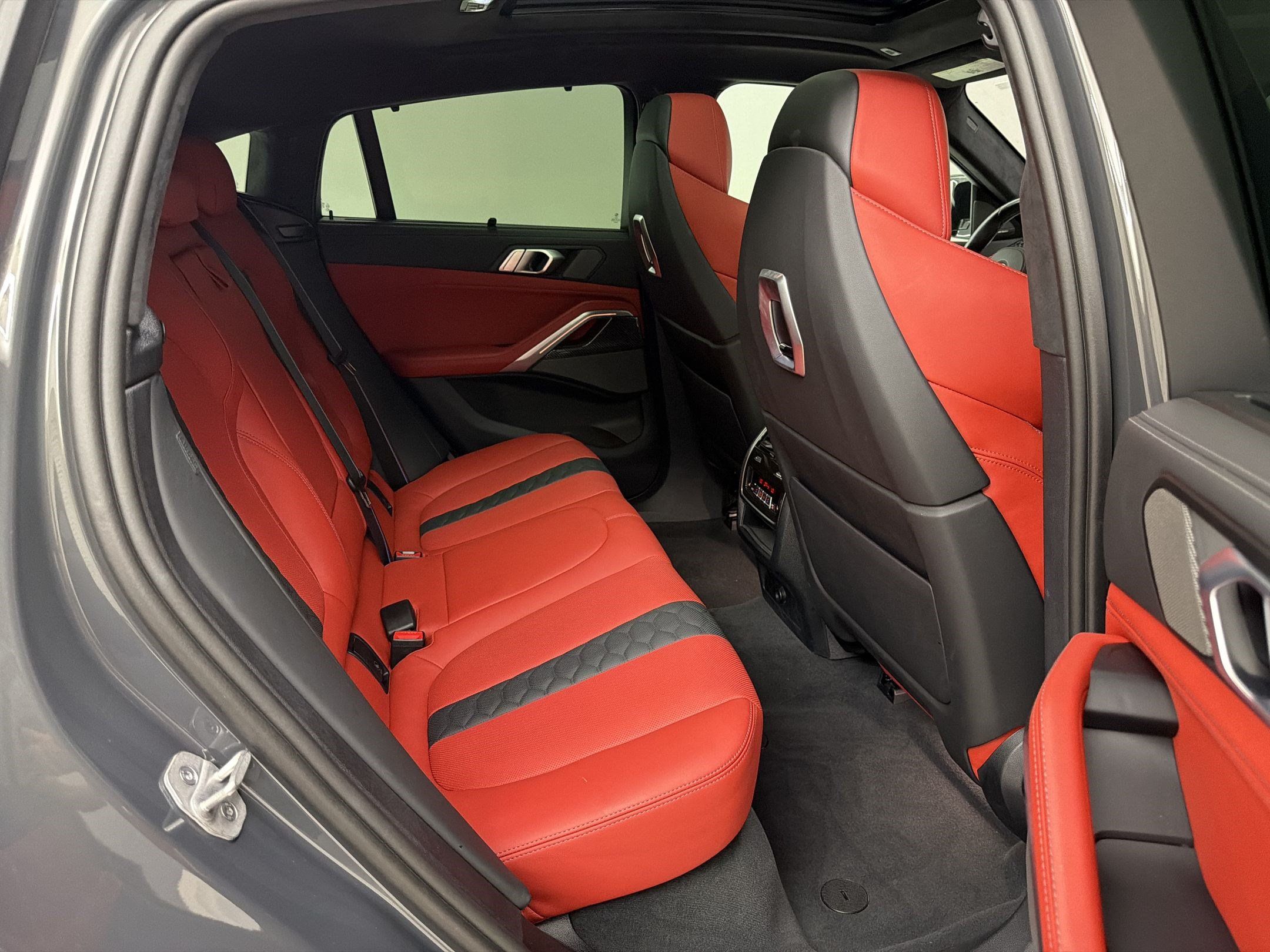 Used 2024 BMW X6 M Competition w/ Executive Package AWD/4WD image 30