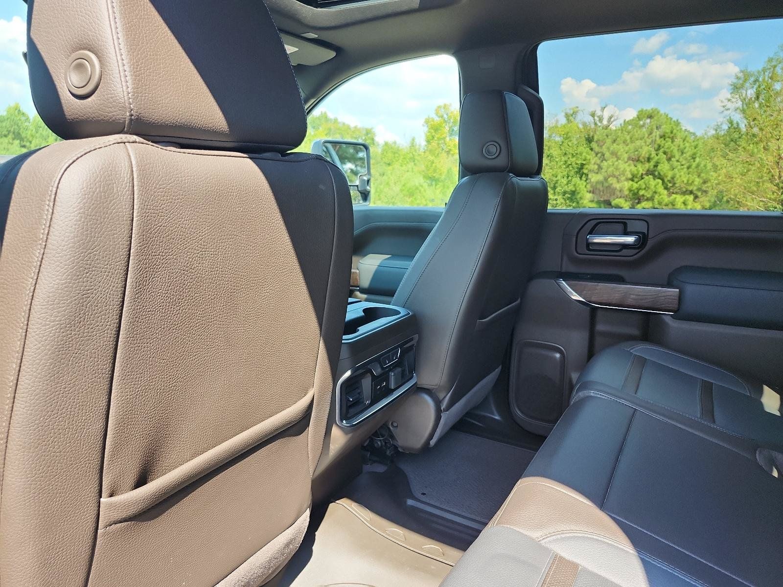 Used 2023 GMC Sierra 2500 Denali w/ Denali Ultimate Package AWD/4WD image 15