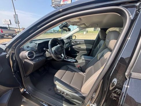 New 2026 Chevrolet Trax ACTIV w/ Driver Confidence Package FWD image 11