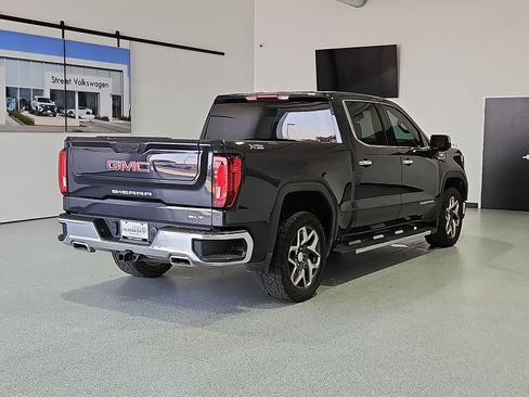 Used 2023 GMC Sierra 1500 SLT AWD/4WD image 8