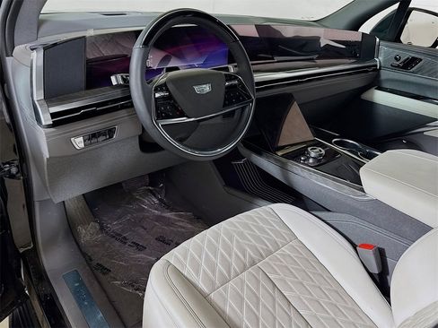 New 2025 Cadillac Escalade IQ Sport 1 w/ Smart Trailering package image 5