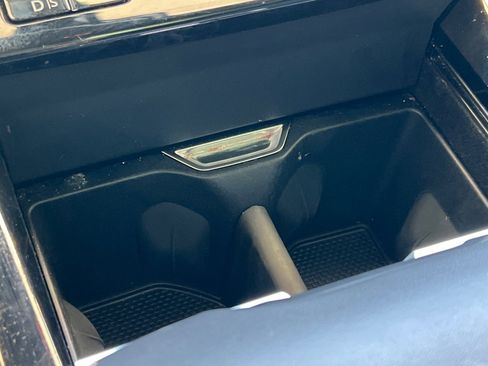 Used 2023 Land Rover Range Rover Sport SE Dynamic image 31