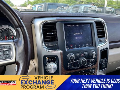 Used 2018 RAM 1500 Laramie w/ Convenience Group AWD/4WD image 6