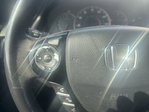 Used 2017 Honda Accord Sport image 13