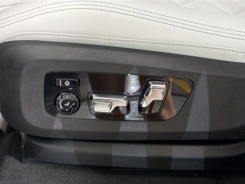 New 2026 BMW X5 xDrive40i AWD/4WD image 20