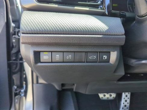 Used 2026 Toyota Camry SE FWD image 15