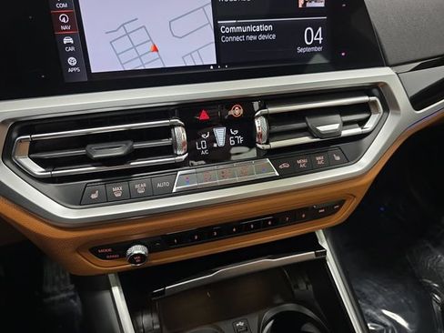 Used 2019 BMW 330i xDrive Sedan w/ Premium Package AWD/4WD image 24