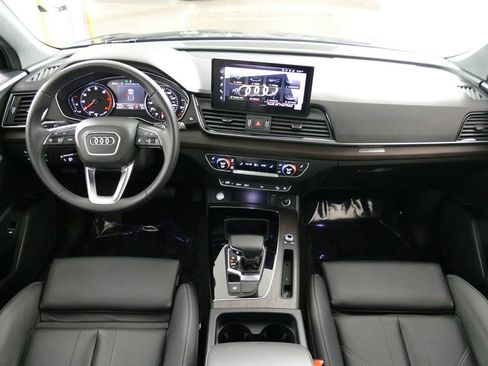 Certified 2025 Audi Q5 2.0T Premium AWD/4WD image 8