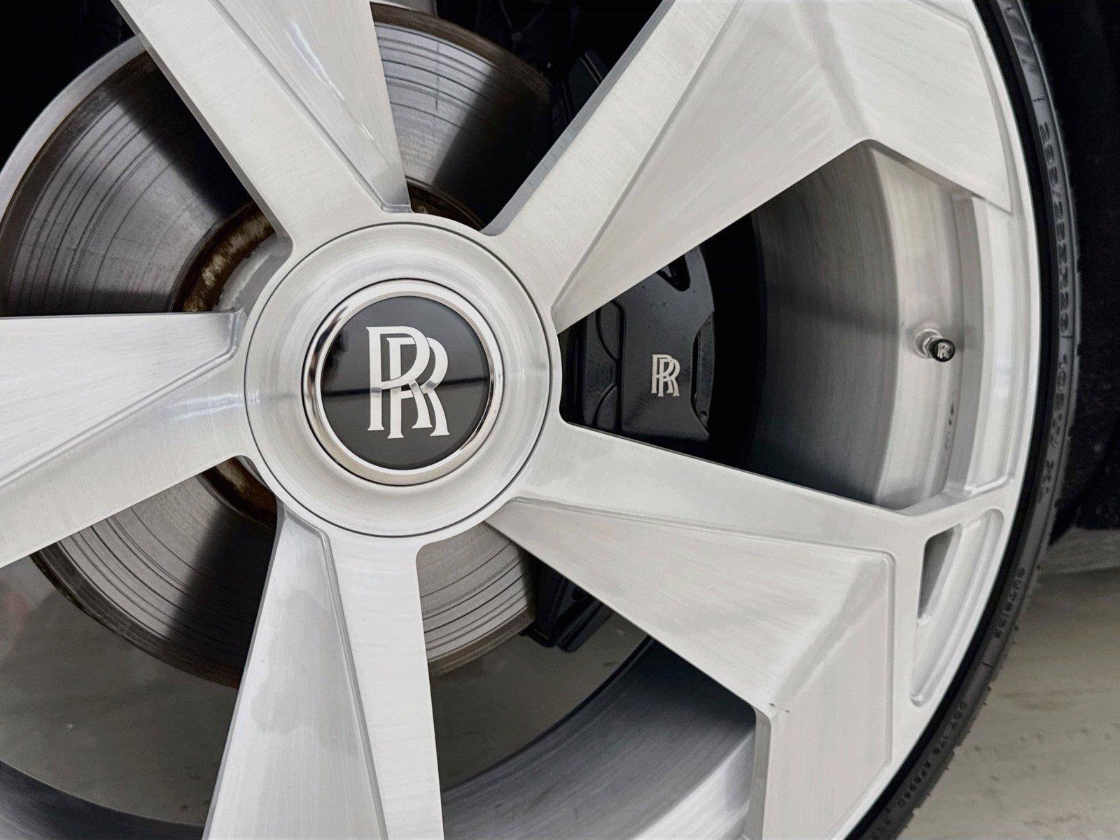 Used 2022 Rolls-Royce Cullinan w/ Cullinan Package AWD/4WD image 38