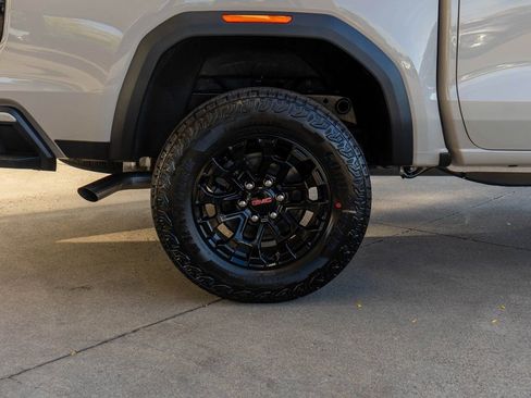 New 2026 GMC Canyon Elevation w/ Convenience Package image 31