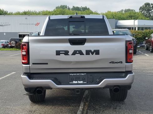 Certified 2025 RAM 1500 Big Horn AWD/4WD image 8