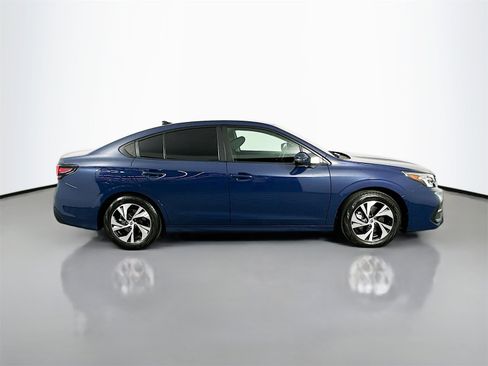 Used 2025 Subaru Legacy Premium image 8