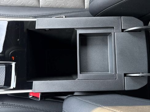 Used 2026 Chevrolet Equinox LT w/ Convenience Package II image 14