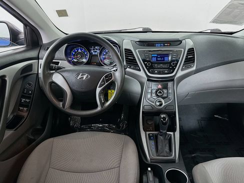 Used 2016 Hyundai Elantra SE FWD image 20