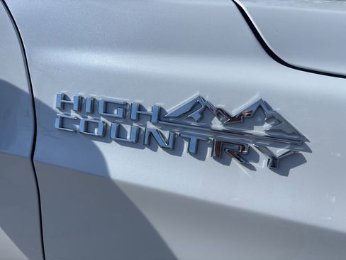 New 2026 Chevrolet Tahoe High Country AWD/4WD image 5
