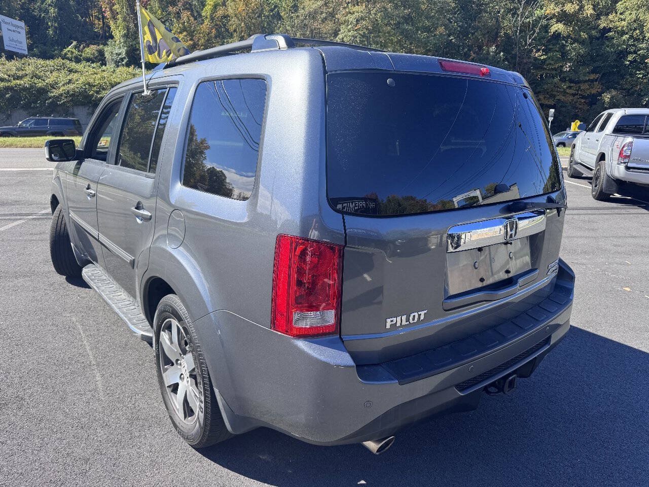 Used 2012 Honda Pilot Touring image 3
