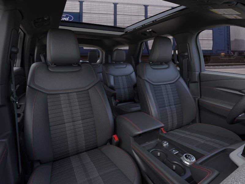 New 2026 Ford Explorer ST-Line w/ ST-Line Street Pack AWD/4WD image 10