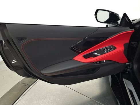 Used 2025 Chevrolet Corvette Z06 w/ Stealth Interior Trim Package RWD image 20