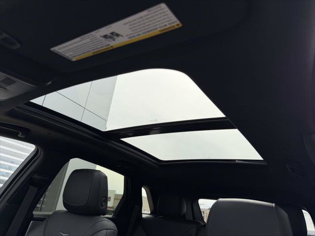 Used 2024 Cadillac XT5 Premium Luxury w/ LPO, Floor Liner Package AWD/4WD image 20