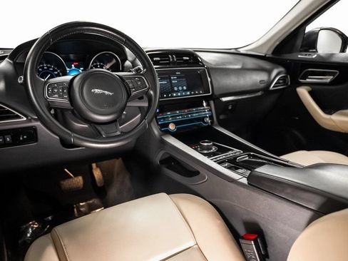 Used 2020 Jaguar F-PACE Premium AWD/4WD image 40