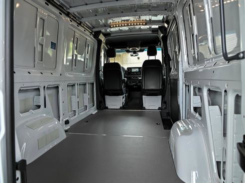 New 2025 Mercedes-Benz Sprinter 2500 image 5