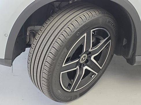Certified 2026 Mercedes-Benz GLC 300 image 33