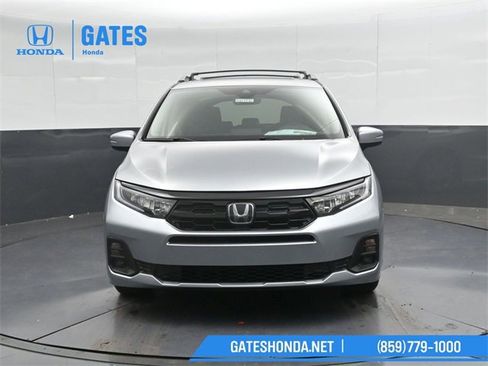 New 2026 Honda Odyssey Touring image 5