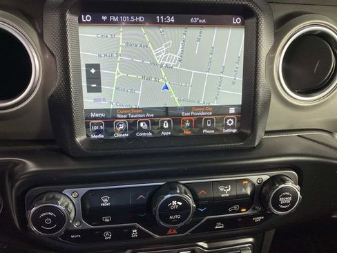 Used 2022 Jeep Wrangler Unlimited Sahara AWD/4WD image 20