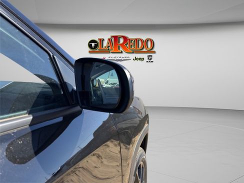 New 2026 Jeep Compass Latitude image 26