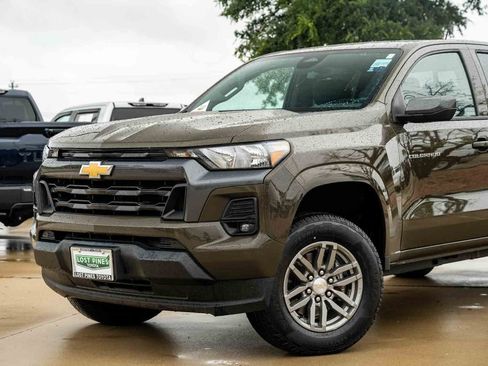 Used 2023 Chevrolet Colorado LT w/ LT Convenience Package RWD image 7